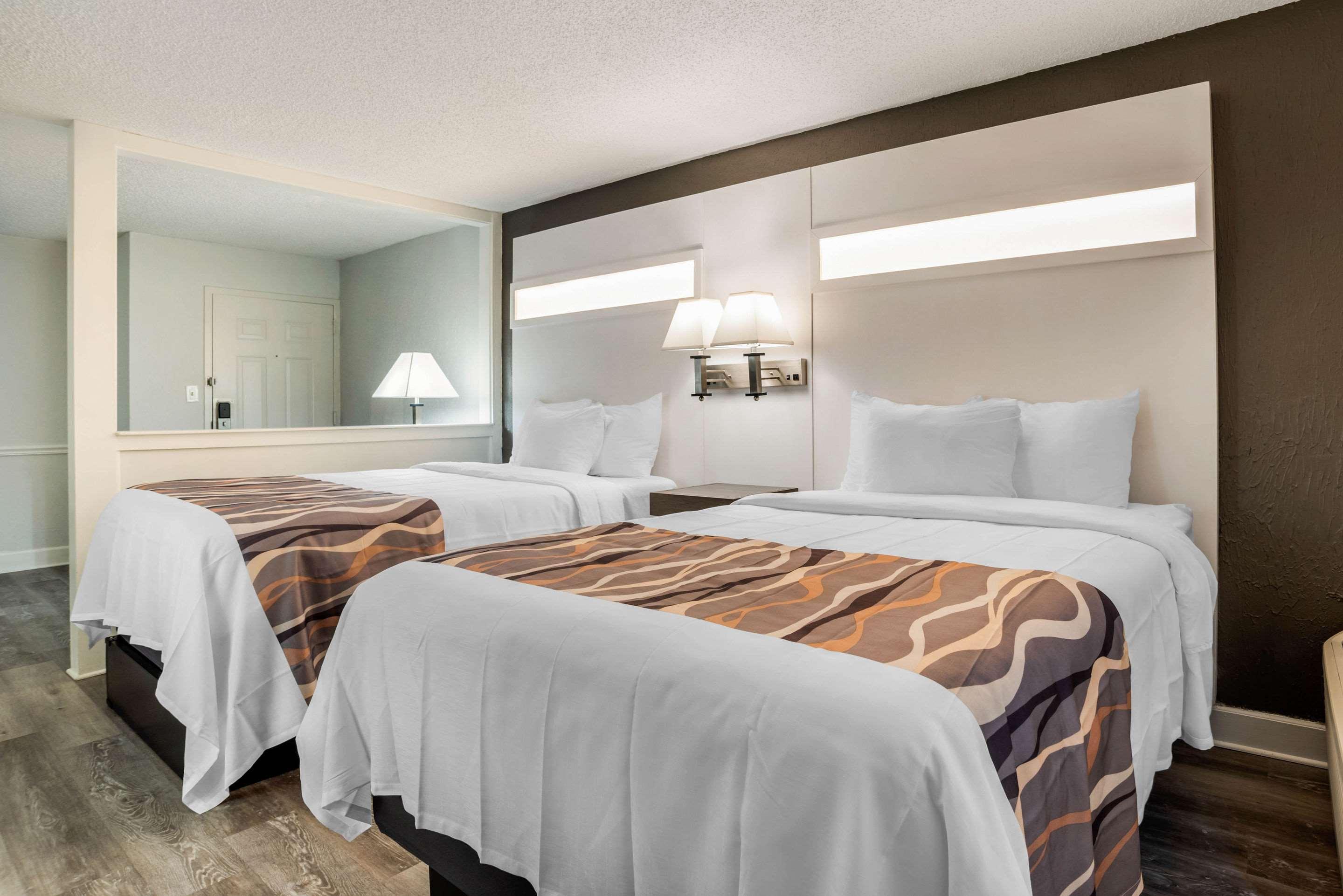 Clarion Inn Montgomery East Monticello Dr Esterno foto