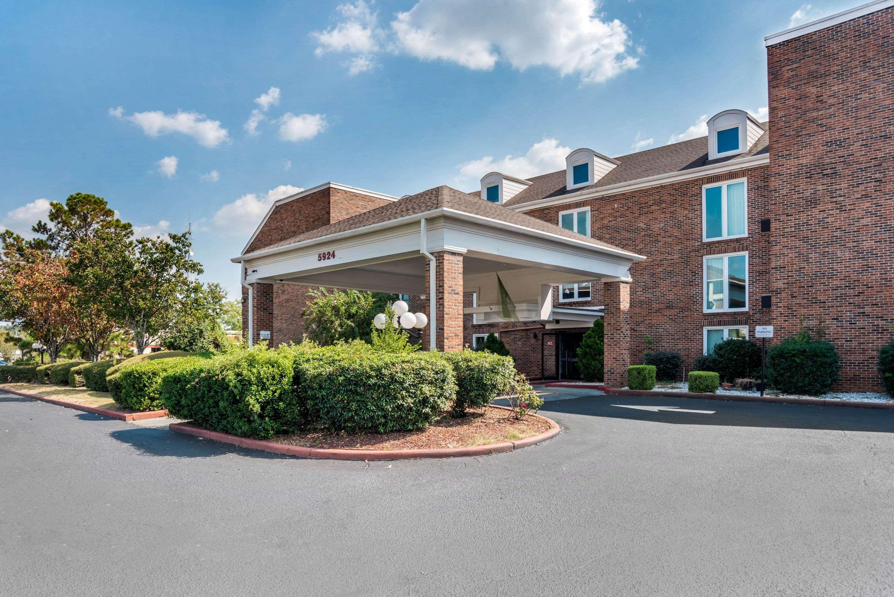 Clarion Inn Montgomery East Monticello Dr Esterno foto