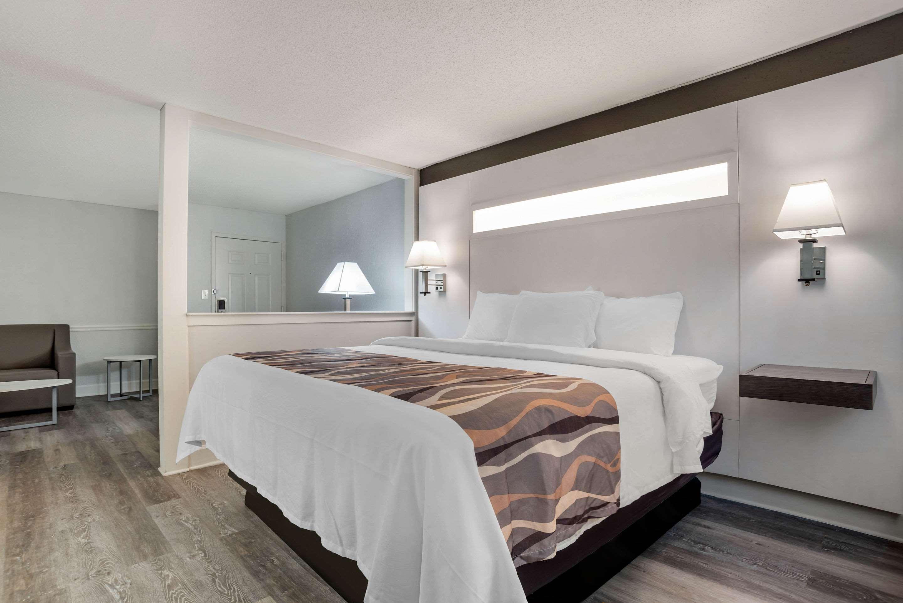 Clarion Inn Montgomery East Monticello Dr Esterno foto