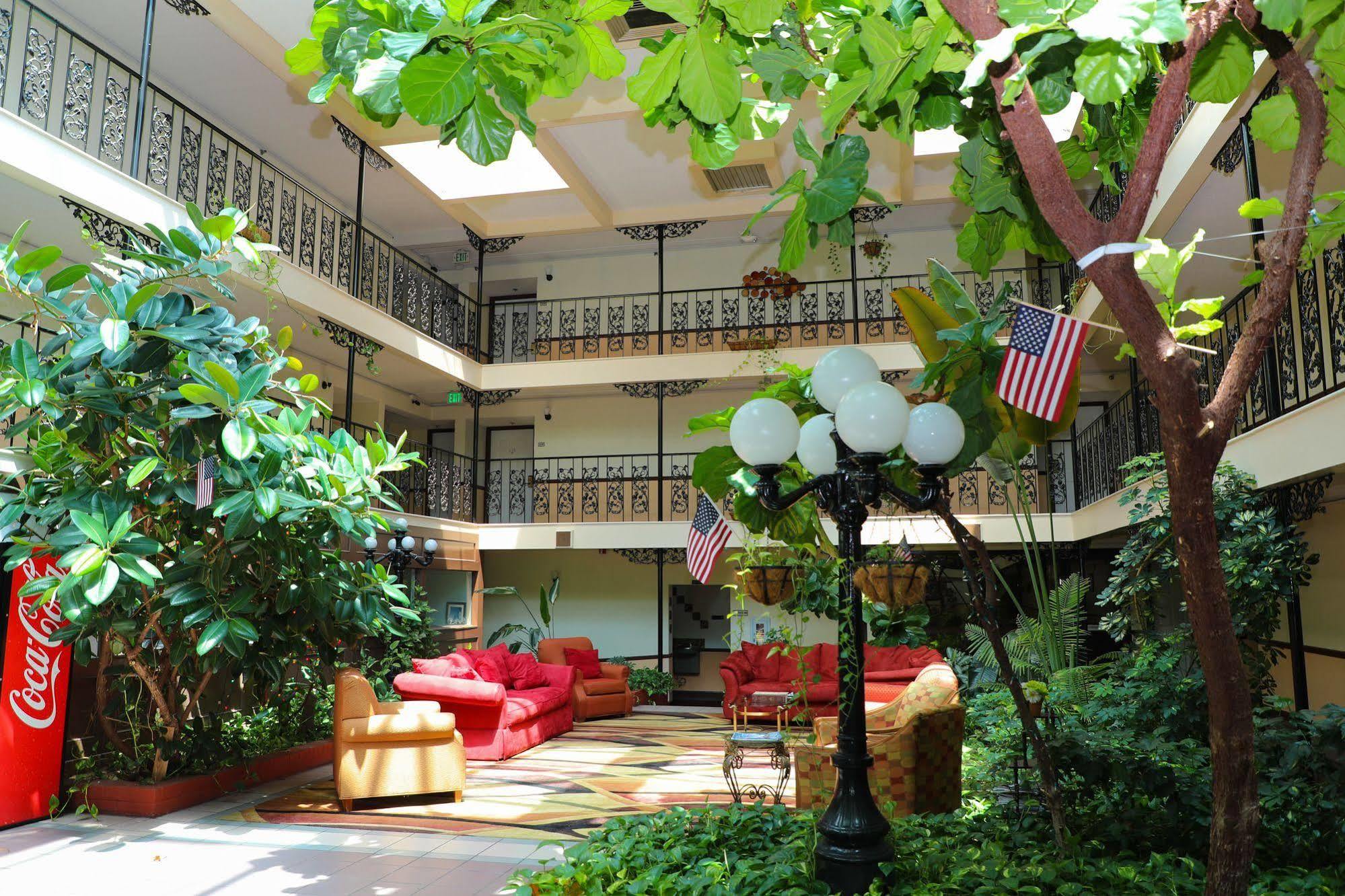 Clarion Inn Montgomery East Monticello Dr Esterno foto